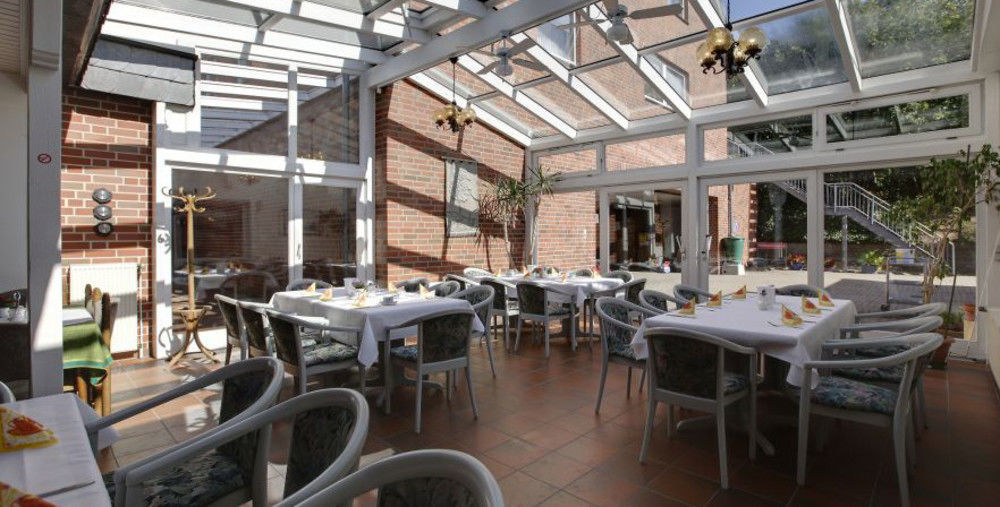Hotel Restaurant Zum Jaegerheim Wendeburg Exteriör bild